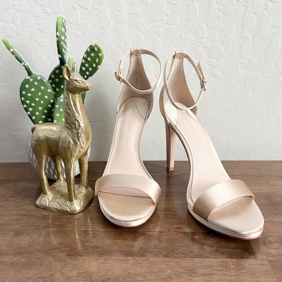 Antonio Melani Champagne Color Heels - Picture 3 of 7